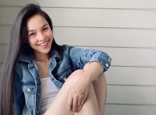 Hiền Thục kể về tình đầu và quyết định làm mẹ đơn thân