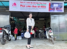 Doanh nhân trẻ Thùy Trang - giám đốc mỹ phẩm Hương Giang, tài đức vẹn toàn