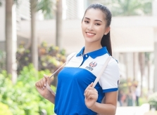 Hoa hậu Tiểu Vy ngày đầu đến giảng đường đại học
