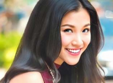 Hoàng Oanh sinh con đầu lòng