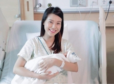 Hoàng Oanh mong con trai sớm gặp bố