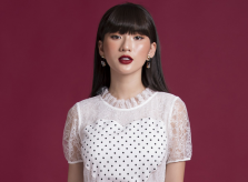 Elise mang họa tiết 'Polka Dot' trở lại trong BST mới