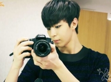 8 idol Kpop có khả năng trở thành photographer nếu thất nghiệp
