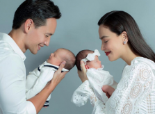 Hồ Ngọc Hà khoe rõ góc nghiêng của con sinh đôi