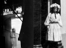 Giải mã bí ẩn về tấm ảnh hồn ma thiếu nữ