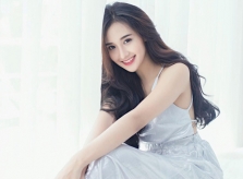 Hot girl Bảo Ngân: 'Mình sợ đóng cảnh nóng trong xe'