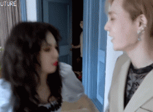 HyunA bị tố quấy dối tình dục vì thường xuyên động chạm đàn em