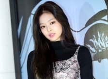 Phong cách thời trang ấn tượng của Jennie (Black Pink)