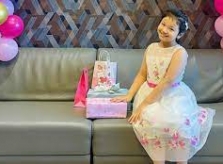 Jennifer Phạm làm sinh nhật giản dị cho con gái