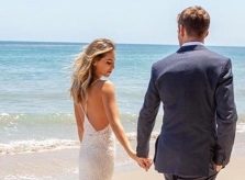 Jenson Button và bạn gái hoãn cưới lần hai