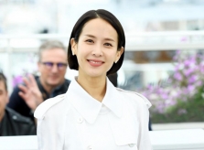 Dàn mỹ nhân nổi tiếng Hàn Quốc trẻ hơn nhờ tóc ngắn cá tính