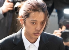 Phát hiện thêm 3 cô gái bị Jung Joon Young quay lén cảnh sex