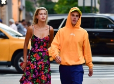 Vợ chồng Justin Bieber tìm mua nhà riêng tại Los Angeles