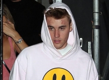 Da mụn sần sùi như Justin Bieber, nam giới nên chăm sóc thế nào?