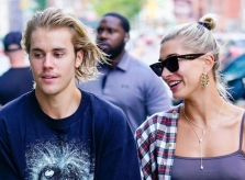 Bác ruột xác nhận Justin Bieber và Hailey Baldwin đã kết hôn