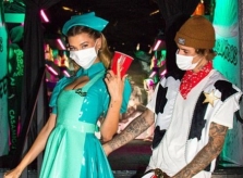 Tạo hình của Justin Bieber và dàn sao trong dịp Halloween