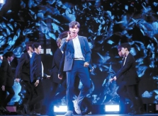 Kang Daniel phá vỡ mọi kỷ lục phát hành album solo ngày đầu tiên