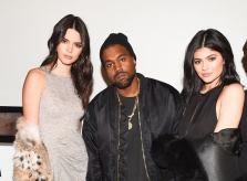 Kanye West tung ca khúc với lời lẽ nhạy cảm hướng tới 4 chị em vợ