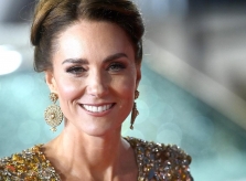 Công nương Kate Middleton tỏa sáng với váy sequin