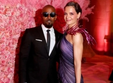 Katie Holmes chia tay bạn trai sau 6 năm hẹn hò
