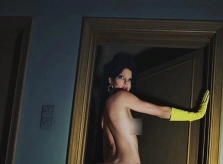 Kendall Jenner khoe dáng nhạy cảm trên tạp chí Vogue