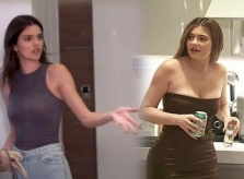 Kendall nổi giận vì bị Kylie Jenner cướp đồ