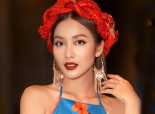 Khả Ngân: 'Tôi tự tin hát hay'