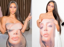 Kim Kardashian diện váy in mặt mình