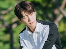 Công ty quản lý phản hồi về scandal của Kim Seon Ho