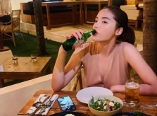 Hoa hậu Kỳ Duyên nói lời yêu và để hình nền điện thoại ảnh Minh Triệu?