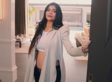 Kylie Jenner giới thiệu biệt thự 36,5 triệu USD