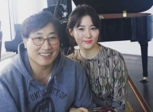 Lee Young Ae vướng ồn ào sau tiết lộ gia thế ông xã tuổi U70