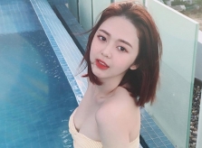 Bạn gái tin đồn xinh đẹp, nghiện khoe eo thon của Trịnh Thăng Bình