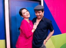 Lý Nhã Kỳ tặng Trấn Thành nguyên cọc tiền đô khiến nam danh hài choáng váng