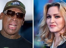 Bạn trai cũ kể Madonna đòi quan hệ trên máy bay để có con