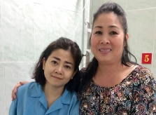'Mai Phương phải điều trị chứng mục xương, nếu không sẽ bị gãy chân'