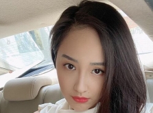 Ảnh sao 3/9: Mai Phương Thúy chỉn chu sau khi bị chê mặt mộc