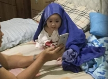 Mẫu nhí 'đốn tim' người xem khi chụp ảnh