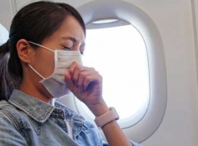 Tiếp viên hàng không tiết lộ máy bay bẩn đến mức nào