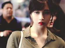 Khí chất trầm buồn khiến fan vương vấn của Mina (Twice)