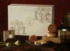 Moon n Sun và Park Hyatt Saigon ra mắt 3 dòng bánh Trung thu