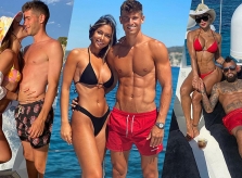 'Mùa khoe đường cong' của các nàng WAGs