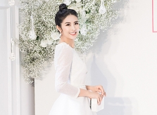 Ngọc Hân khoe dáng sau giảm 8 kg