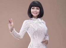 Ngọc Huyền làm mẫu áo dài