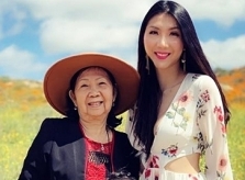 Ngọc Quyên thương mẹ già sống một mình giữa dịch