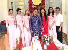 Người mẫu Tuyết Lan tổ chức đám hỏi với doanh nhân hơn 9 tuổi