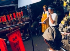 Ảnh hot 2/12: Nhã Phương 'bế bụng bầu' bên Trường Giang