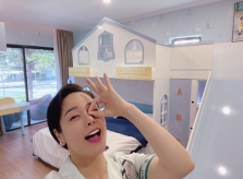 Nhật Kim Anh tặng phòng mới cho con trai