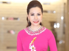 Nữ hoàng Kim Chi cùng dàn người đẹp diện áo dài tại diễn đàn nữ Doanh nhân Asean
