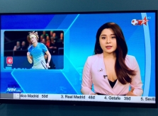 Nữ MC thể thao ăn mặc quá gợi cảm trên sóng truyền hình Việt là ai?